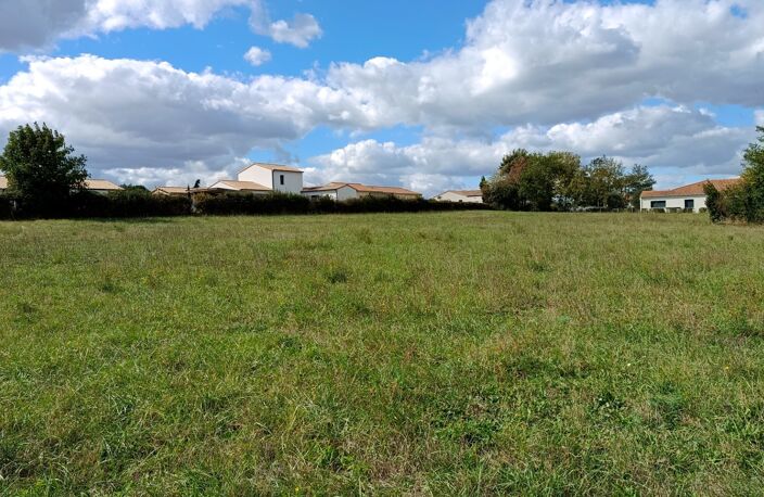En Exclusivité: Terrain à vendre de 4666,00 m² SAINT MARTIN DE SAINT MAIXENT (79) — photo 2