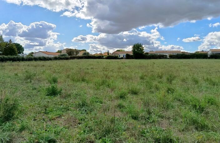 En Exclusivité: Terrain à vendre de 4666,00 m² SAINT MARTIN DE SAINT MAIXENT (79) — photo 5
