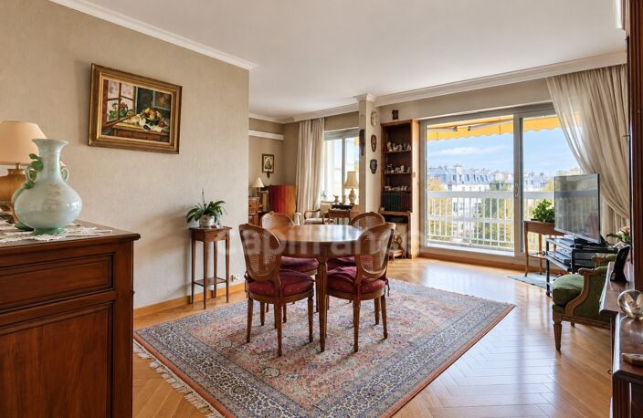 PARIS 20e – CHARRONNE / PÈRE-LACHAISE – BEL APPARTEMENT FAMILIAL 4 PIECES AVEC VUE SUR LA TOUR EIFFEL — photo 3