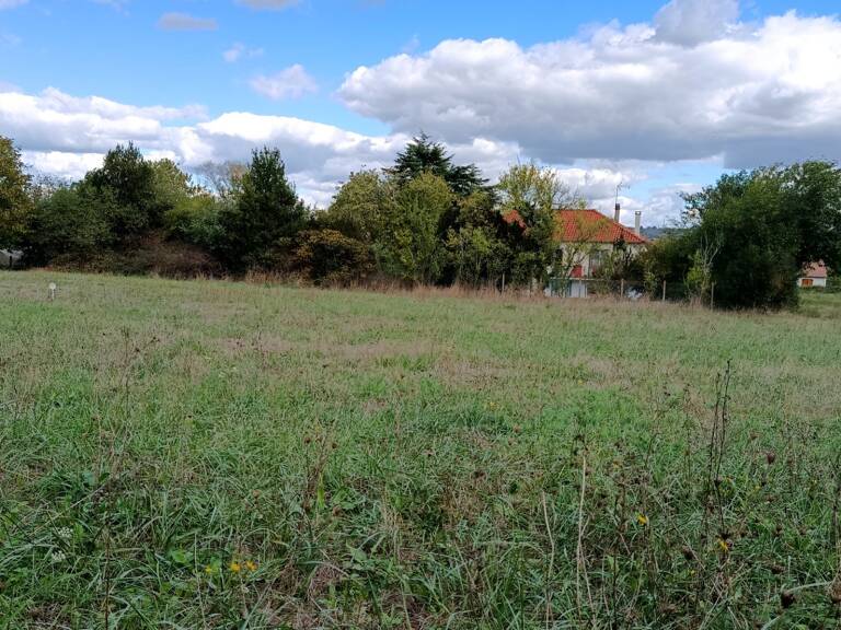 En Exclusivité CAPIFRANCE Terrain à vendre de 862,86 m² SAINT MARTIN DE SAINT MAIXENT (79) — photo 1