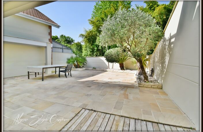Maison à vendre 5 pièces DAX (40) de 197 m² Hyper-centre au calme — photo 5