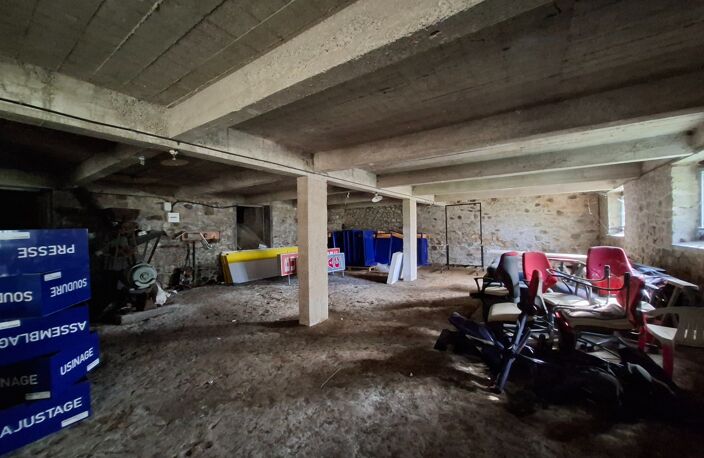 FLERS – Emplacement stratégique avec ensemble immobilier de 600 m² sur 2 100 m² de terrain — photo 5