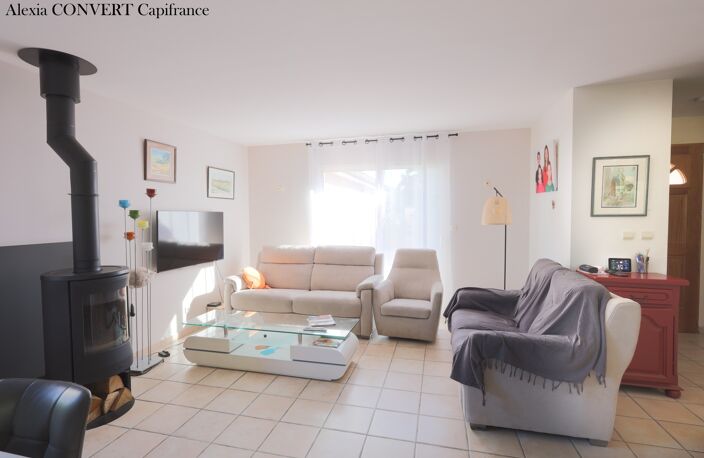 Maison à vendre 6 pièces MEZERIAT (01) plain pied, 910m² terrain , 5 chambres !!! — photo 4