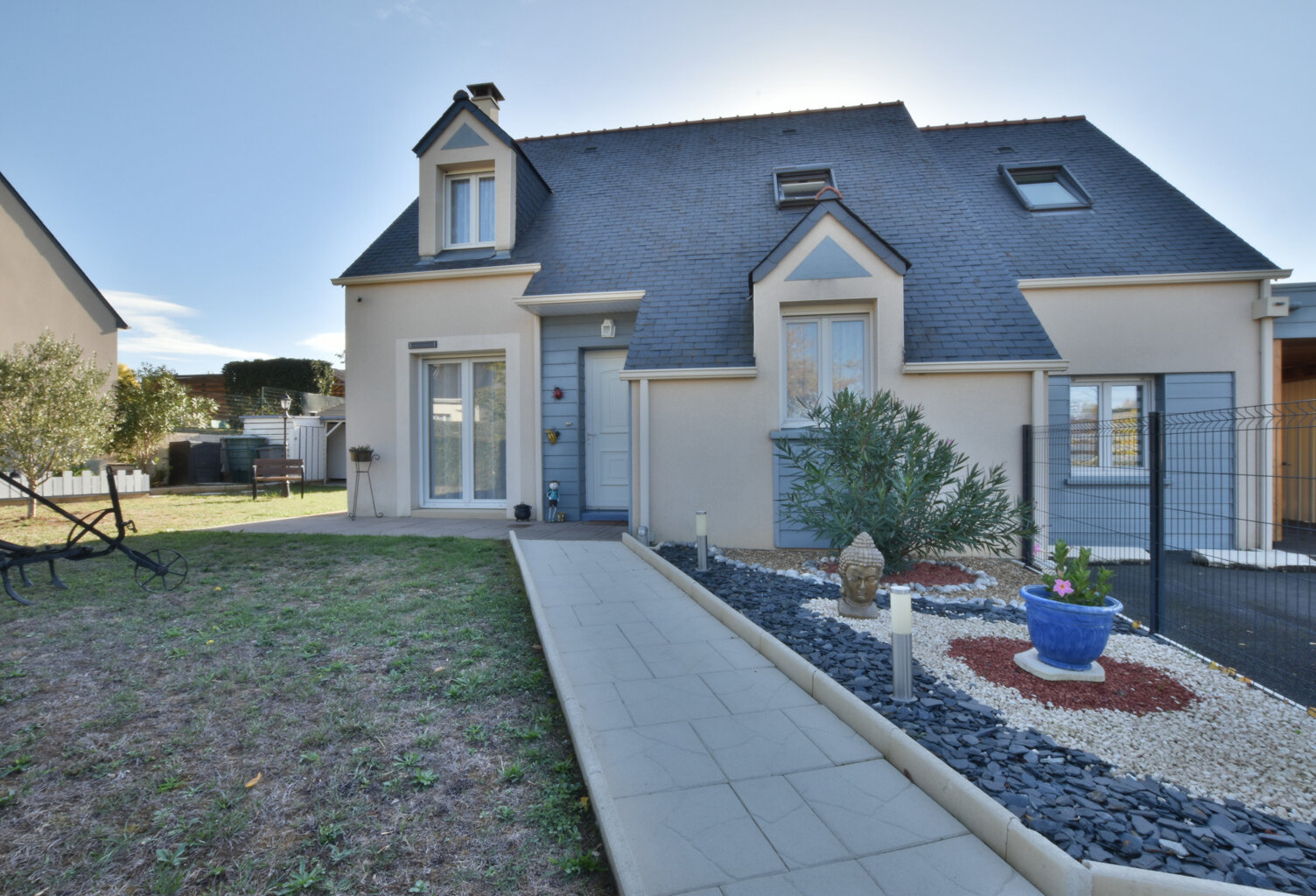 Maison à vendre 7 pièces SEICHES SUR LE LOIR (49) — photo 1