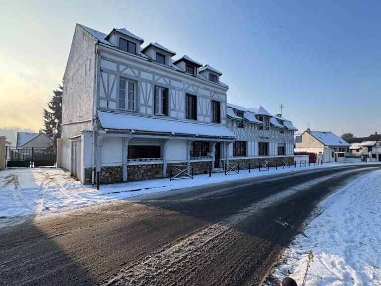 Ancien hôtel-restaurant à réinventer – Projet logements + activités - Emerainville — photo 1