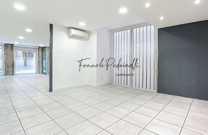 125 m² Locaux commerciaux  / bureaux LYON 6EME / A DIVISER — photo 5