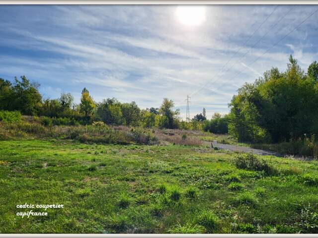 Terrain constructible CUSSET (03) — photo du bien