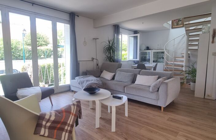 Maison à vendre 5 pièces VAUREAL (95) — photo 2