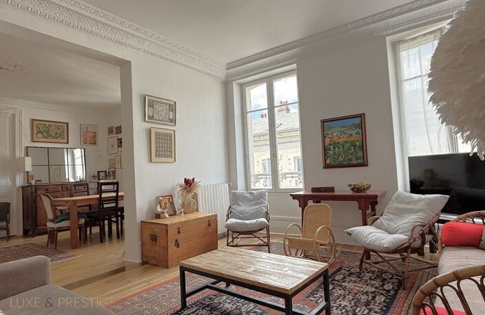 ORLEANS Dunois,  appartement bourgeois T5 a vendre, grand garage, cave, petite copropriéte, cour commune, exclusivité — photo 4