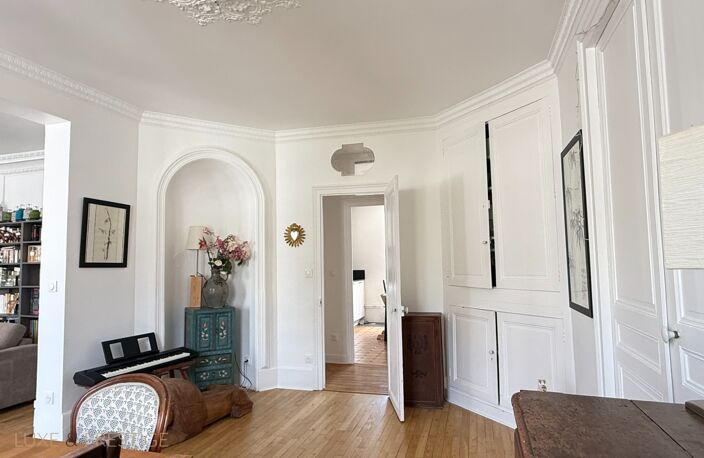 ORLEANS Dunois,  appartement bourgeois T5 a vendre, grand garage, cave, petite copropriéte, cour commune, exclusivité — photo 5