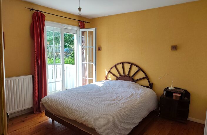 Maison à vendre 5 pièces L'ISLE D'ESPAGNAC (16) — photo 4