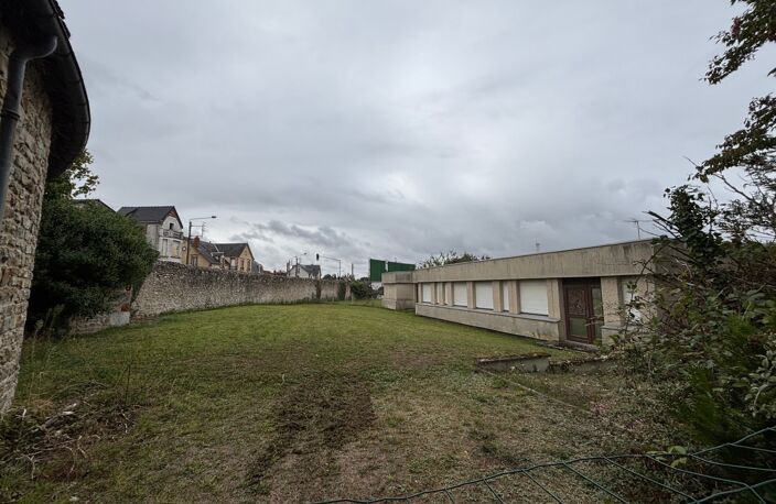 Local/bureau à vendre VIERZON (18) — photo 2