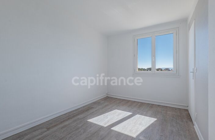 Appartement à vendre 5 pièces  Sainte Foy Les Lyon — photo 3
