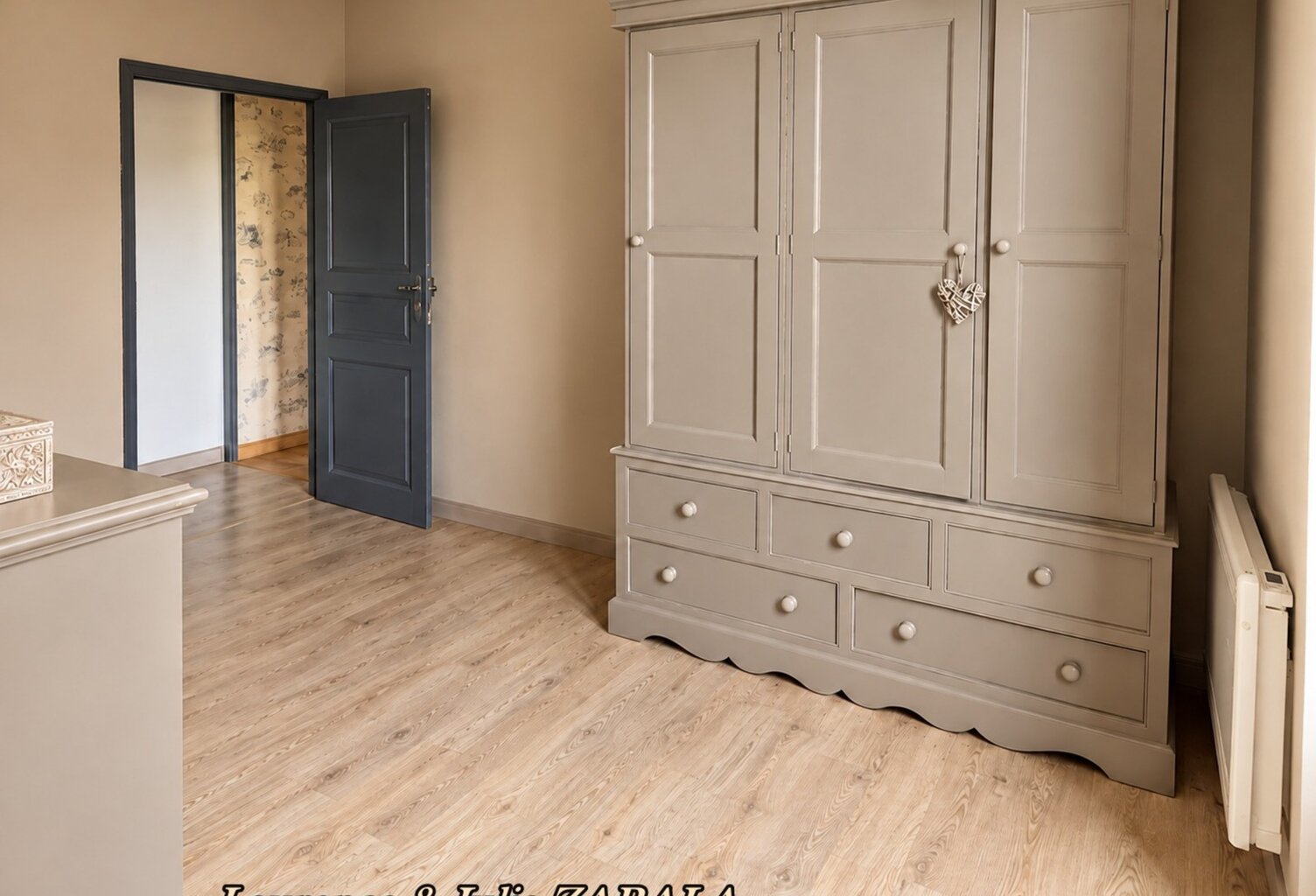 MAISON DE CARACTÈRE EN PIERRE – BEAUX VOLUMES & FORT POTENTIEL — photo 1