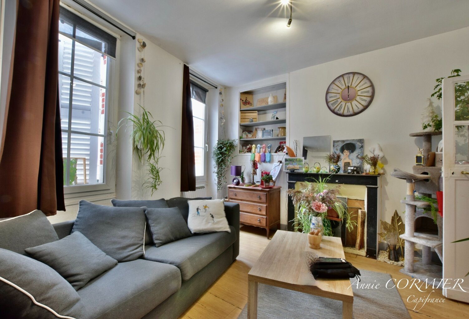 MURS COMMERCIAUX AVEC APPARTEMENT À L'ÉTAGE - EMPLACEMENT STRATÉGIQUE — photo 1