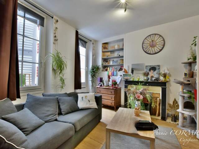 MURS COMMERCIAUX AVEC APPARTEMENT À L'ÉTAGE - EMPLACEMENT STRATÉGIQUE — photo du bien