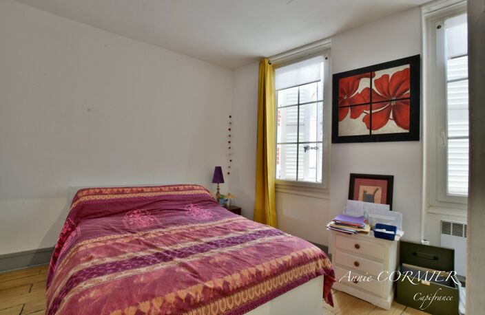MURS COMMERCIAUX AVEC APPARTEMENT À L'ÉTAGE - EMPLACEMENT STRATÉGIQUE — photo 2