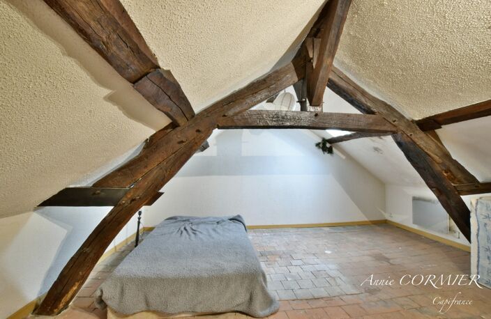 MURS COMMERCIAUX AVEC APPARTEMENT À L'ÉTAGE - EMPLACEMENT STRATÉGIQUE — photo 4