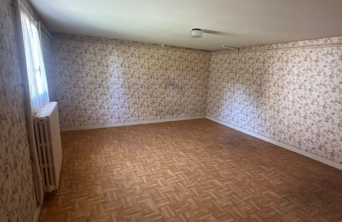 Maison à vendre 4 pièces LENCLOITRE (86) — photo 4