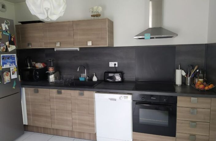 Appartement Saint Cyr Sur Loire 3 pièce(s) 66.11 m2 — photo 2