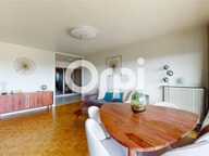 BRON – SUPERBE T4 DE 96 M² RÉNOVÉ – BALCON SANS VIS-À-VIS – PARKING — photo 2