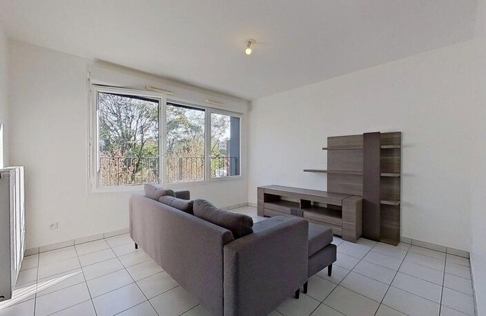 338bis Route de Genas Bron 69500 - T3 Meublé - 990 €CC — photo 3