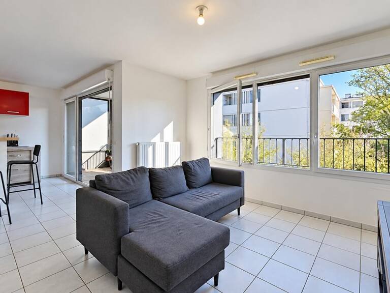 338bis Route de Genas Bron 69500 - T3 Meublé - 950 €CC — photo 1