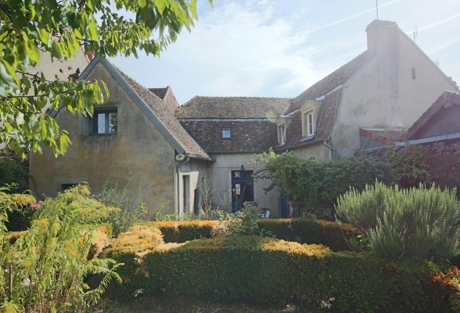 Maison bourgeoise avec vue sur Couhard et joli jardin à la française — photo 1