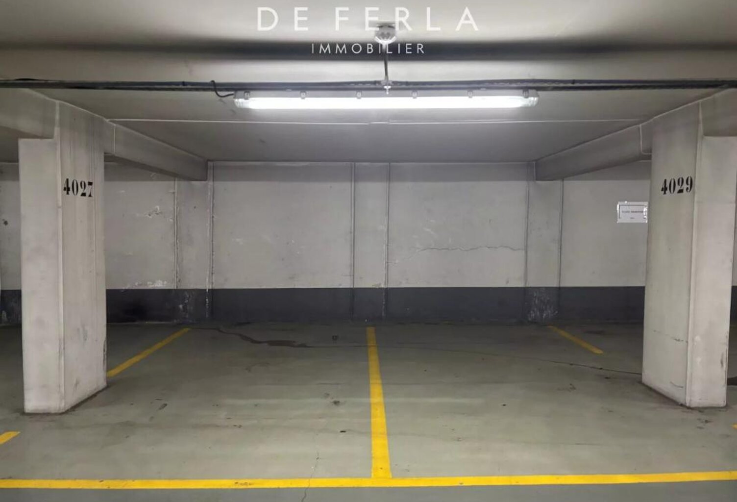 4 places de Parking - Champs Elysées — photo 1