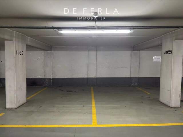 4 places de Parking - Champs Elysées — photo du bien