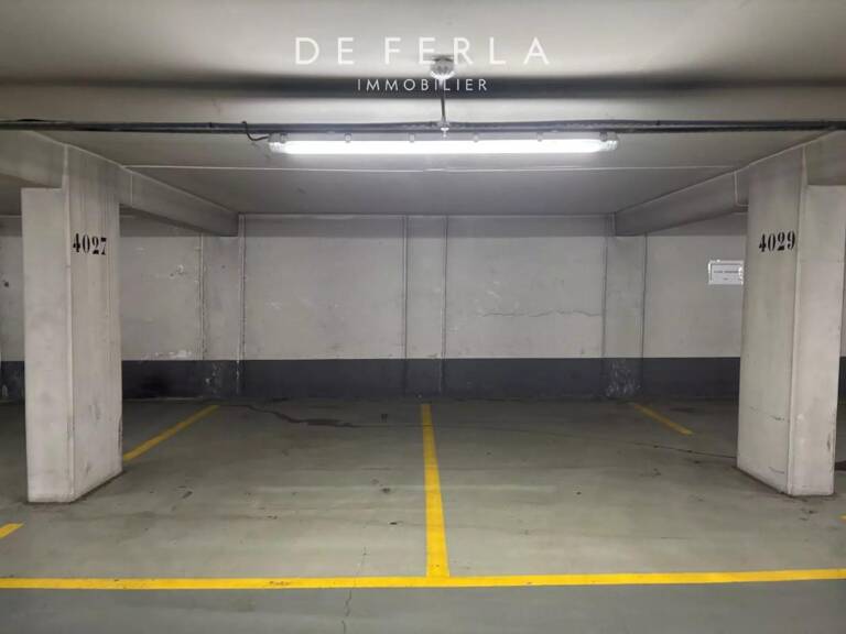 4 places de Parking - Champs Elysées — photo 1