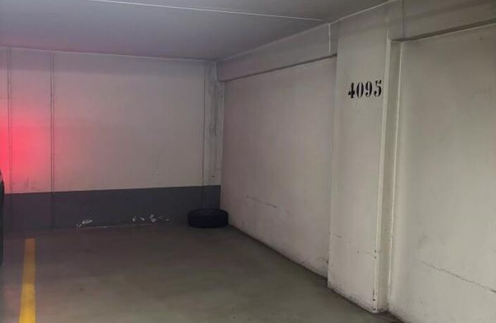 4 places de Parking - Champs Elysées — photo 2