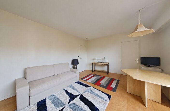 STUDIO - NEUILLY SUR SEINE — photo 2