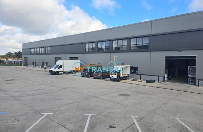 My Transac vous propose à la location 2 Lots d'activité et Bureaux à Les Pavillons sous bois 93 avec accès A3 — photo 2