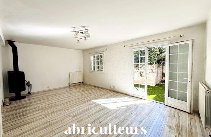 Villa mitoyenne 89m2 avec jardin, 3 chambres et accès piscine – Domaine sécurisé - en vente à Villeneuve-Loubet (06270) — photo 2