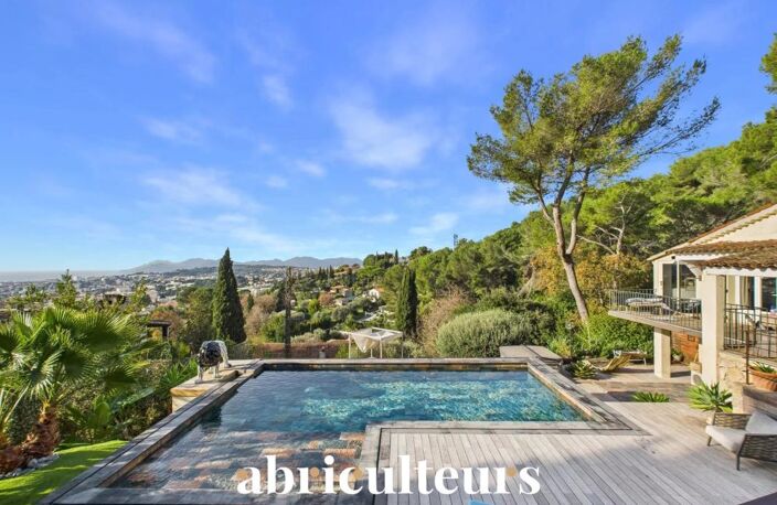Villa d’exception 250m2 - 6 chambres - Vue mer panoramique - Piscine - en vente au Cannet (06110) — photo 3