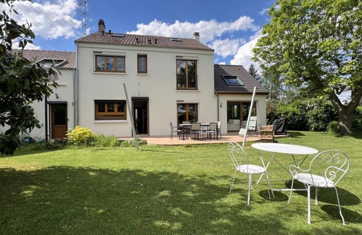 MAISON FAMILIALE 5/6 CHAMBRES - JARDIN 830 M² — photo 2