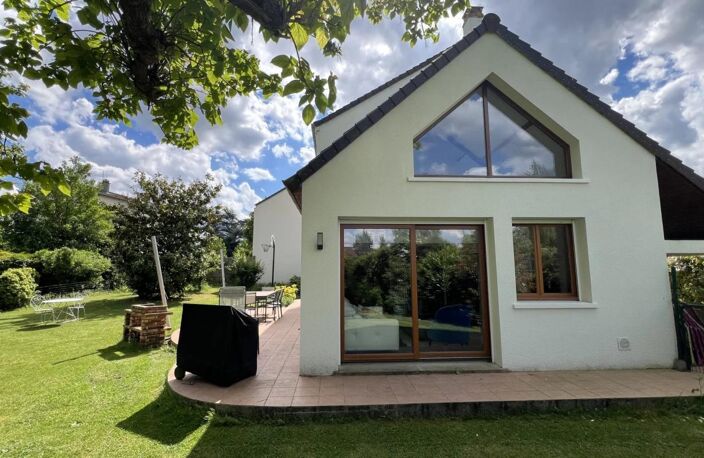 MAISON FAMILIALE 5/6 CHAMBRES - JARDIN 830 M² — photo 3