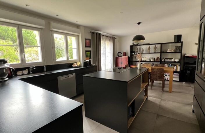 MAISON FAMILIALE 6 CHAMBRES — photo 2