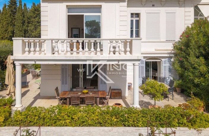 VALESCURE- Appartement  4 pièces de caractère dans une élégante villa d'époque — photo 2