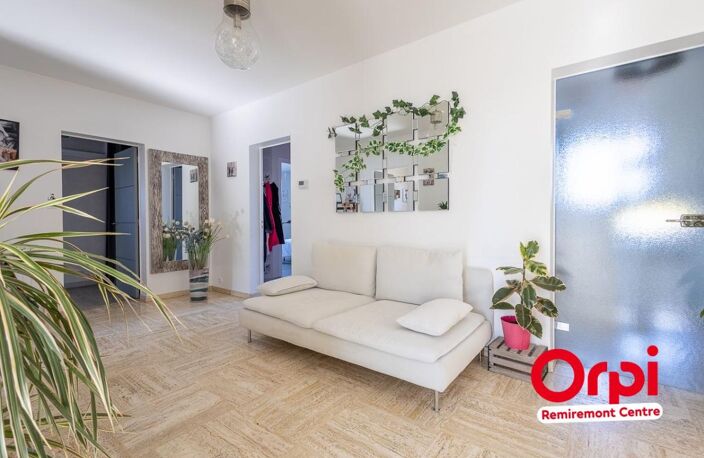 Propriété de caractère de 314 m² avec grande piscine sur 4 500 m² de terrain — photo 2