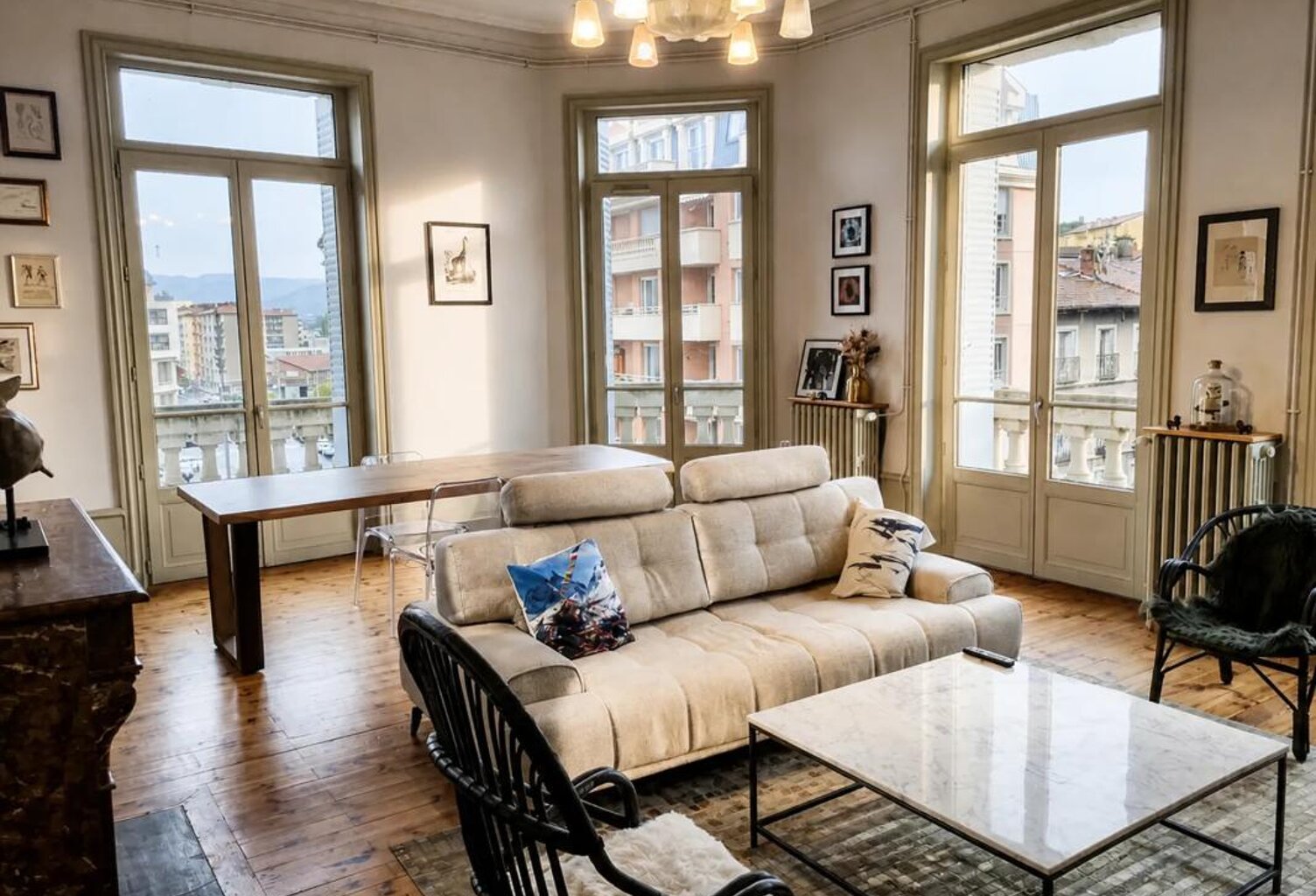 Appartement de 6 pièces de 246 m² à Le Puy-en-Velay — photo 1