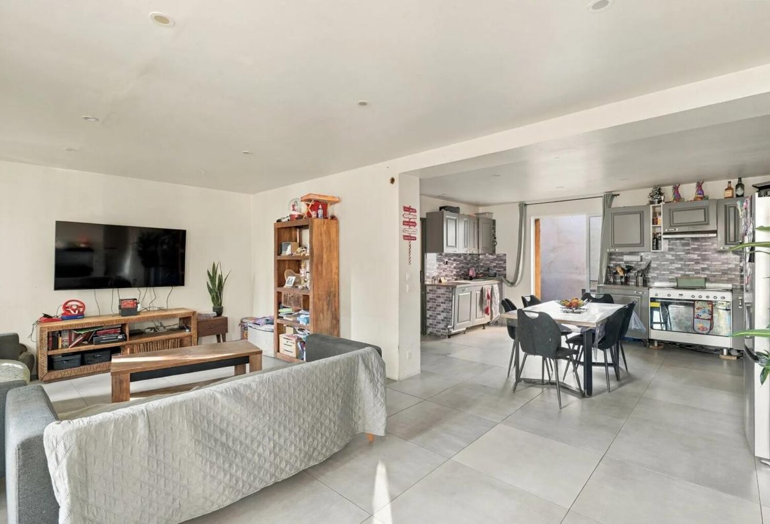 Appartement de 4 pièces de 104 m² à Puget-sur-Argens — photo 1
