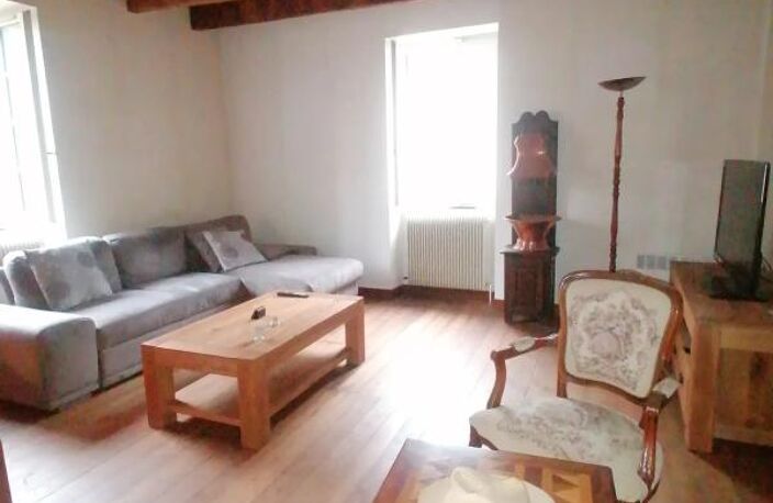 Maison de 4 pièces de 157 m² à Saint-Michel-Loubéjou — photo 3