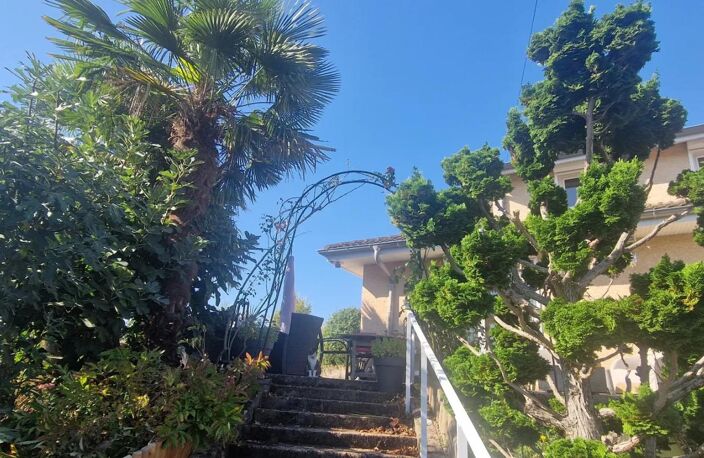 Maison de 6 pièces de 145 m² et d'un sous sol de 105m2 aux Echets (Miribel) — photo 3