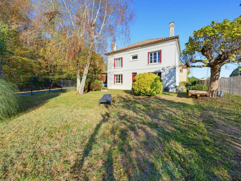Maison de 5 pièces de 179 m² à Tizac-de-Lapouyade — photo 1
