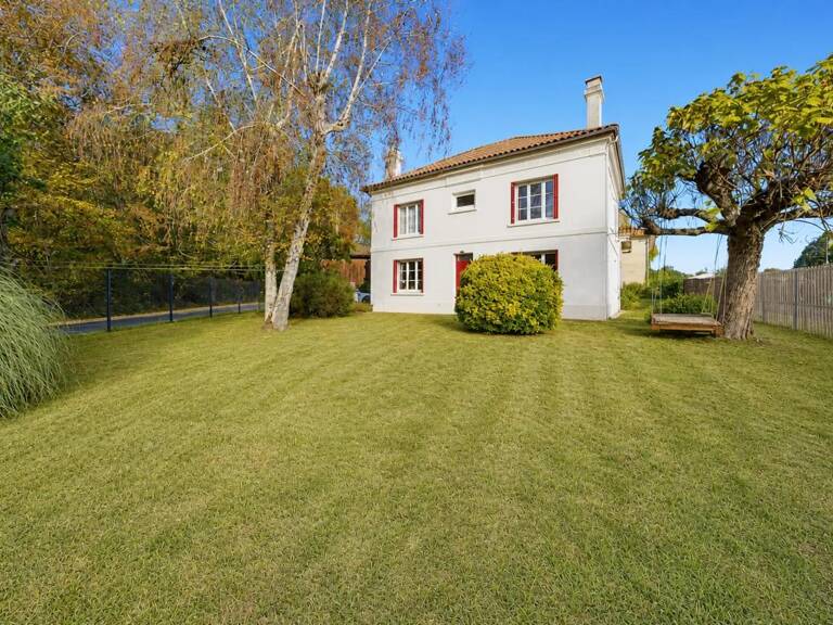 Maison de 5 pièces de 179 m² à Tizac-de-Lapouyade — photo 1