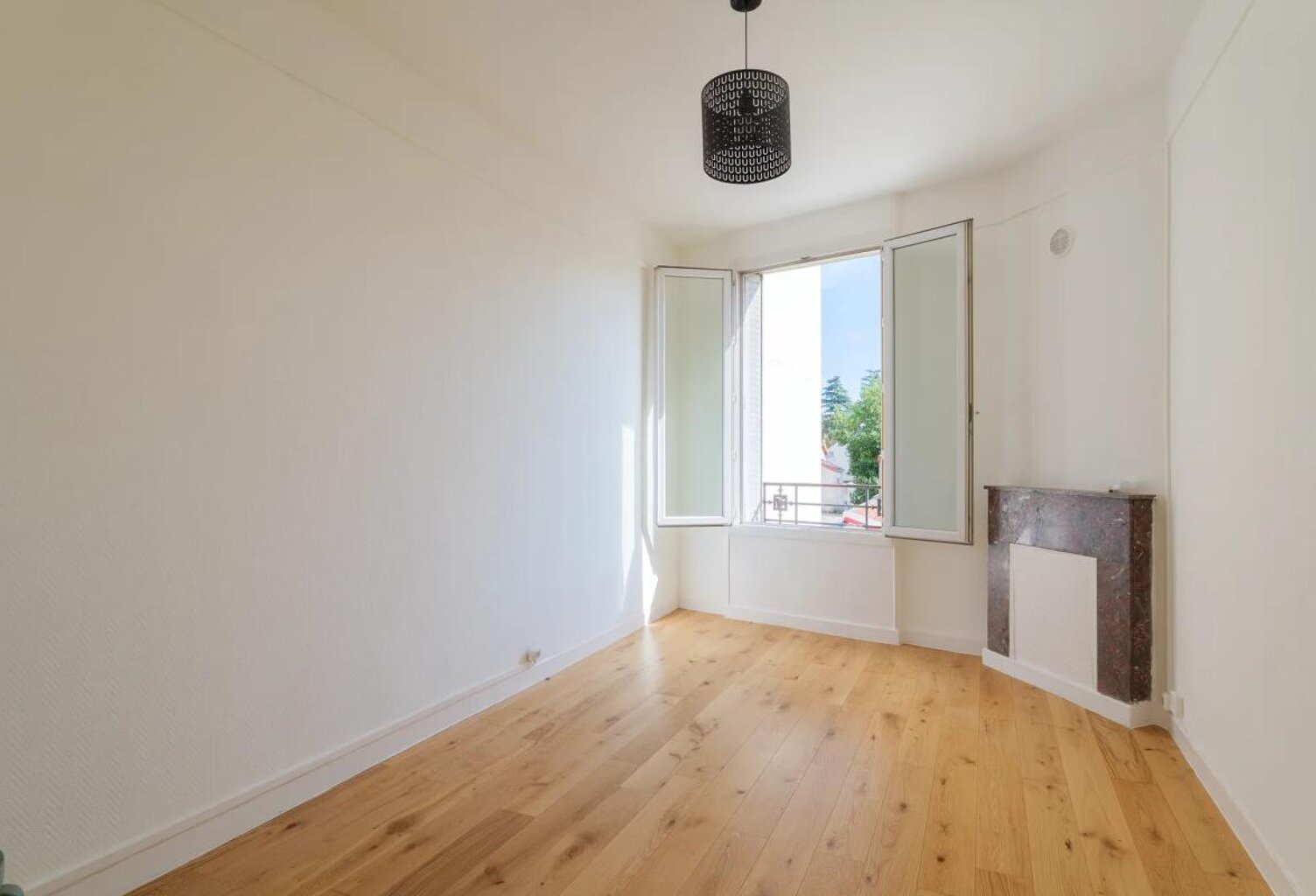 Appartement de 1 pièces de 25 m² à Livry-Gargan — photo 1