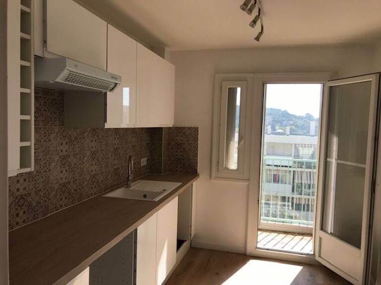 A louer Ollioules - Appartement 3 pièces 63 m2 — photo 1