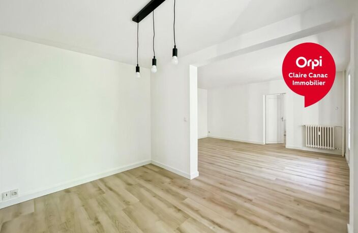 Appartement À Vendre — photo 2